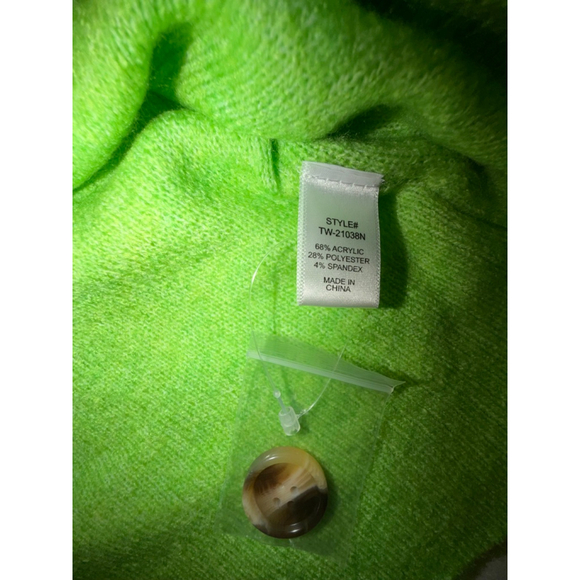 Zenana Lime Green Oversized Cardigan Sweater Large NWOT Fuzzy Knit V-Neck Button - Picture 5 of 9
